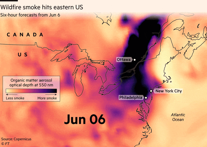 Animation showing smoke from a wildfire in the eastern United States